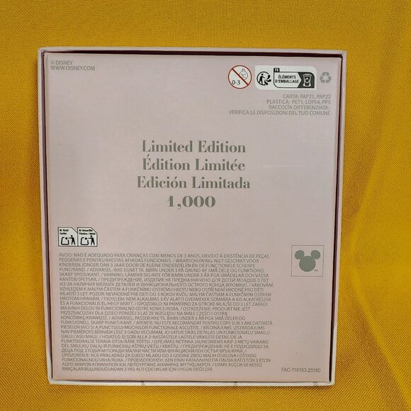 Loungefly Disney Aristocats Marie Milk Carton LE Enamel 3" Pin NEW - Picture 5 of 9